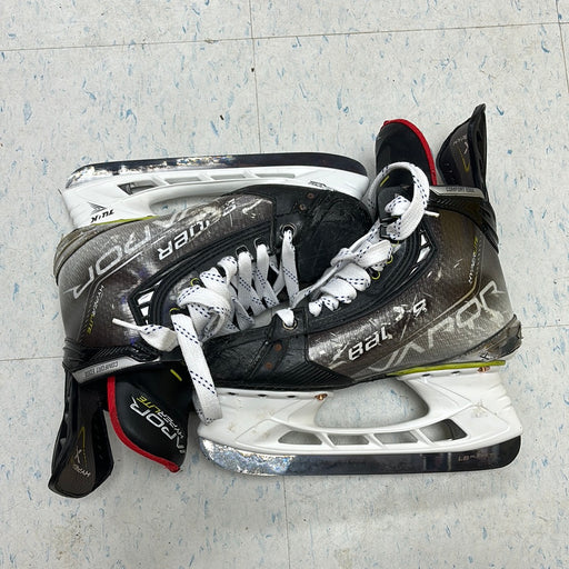 Used Bauer Vapor Hyperlite Size 6 Fit 2 Skates