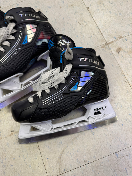 Used True Catalyst 5X4 Goal Skates 3.0D