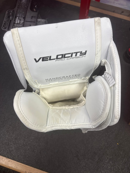 Used Vaughn Velocity V10 Pro Carbon Goalie Blocker Left Hand Size Senior