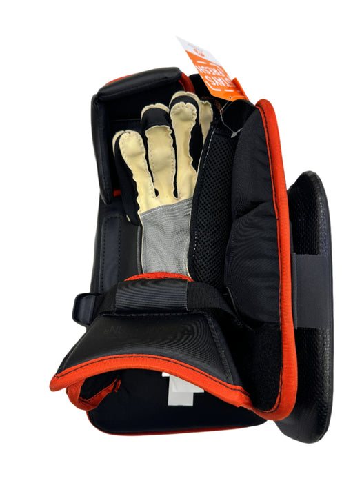 CCM Eflex 6 Pro Blocker & Catcher Set Intermediate