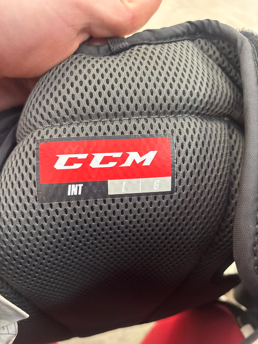Used CCM EFlex 5.9 Intermediate Large Chest Protector