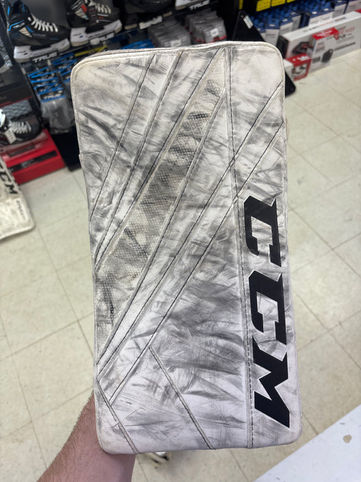 Used CCM EFlex 5.5 Senior Full Right Catcher and Blocker Set