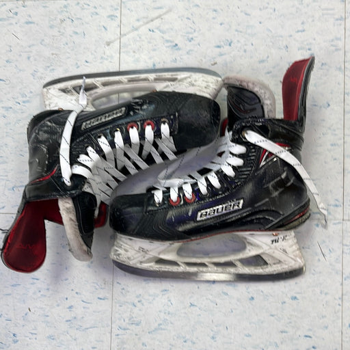 Used Bauer Vapor X900 Size 3.5 Player Skates