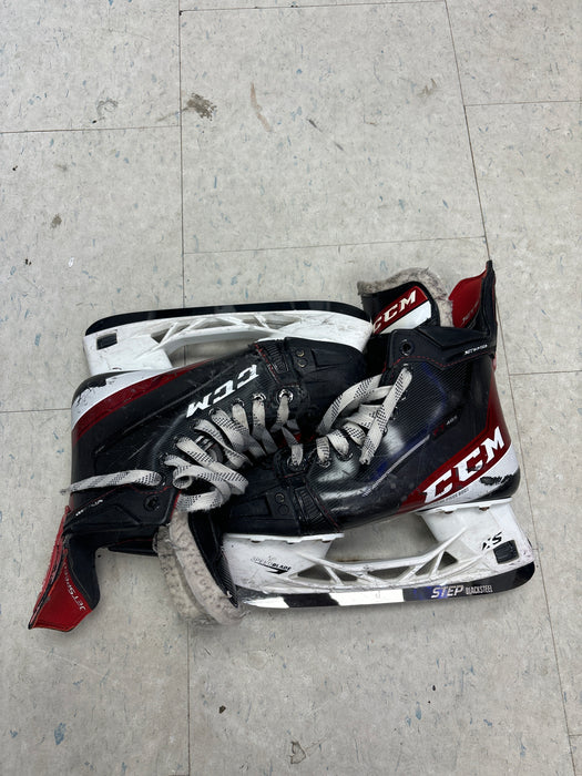 Used CCM JetSpeed FT485 Size 4.0R Skates