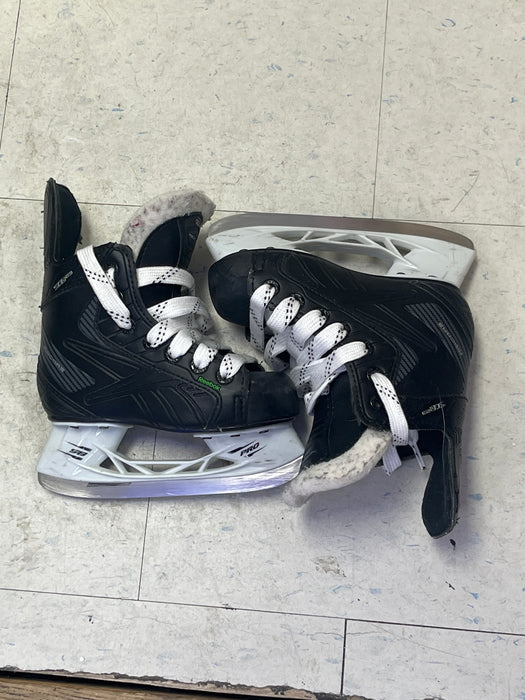 Used Reebok SC87 Size 10 Youth Skates