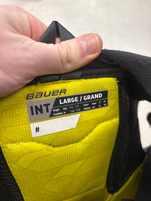 Used Bauer Supreme M3 Intermediate Large Shoulder Pads