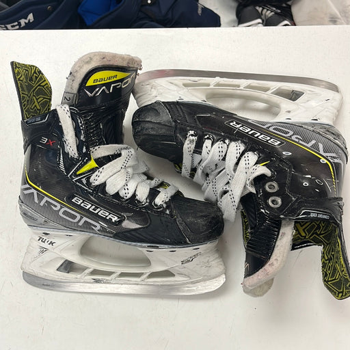 Used Bauer Vapor 3X Player Skates size 2D