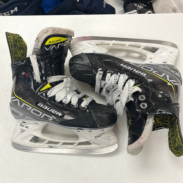 Used Bauer Vapor 3X Player Skates size 2D