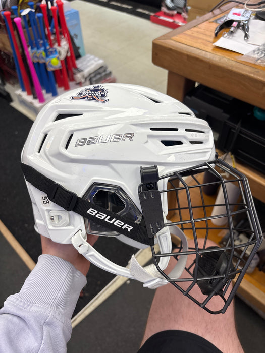 Used Bauer Re-Akt 150 Senior Medium Helmet