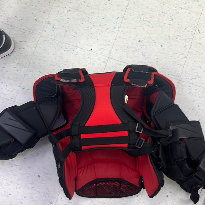 Used CCM Extreme Flex E1.5 Junior Small/Medium Goal Chest