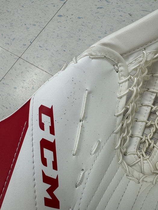 CCM Extreme Flex E3.5 Junior Catcher