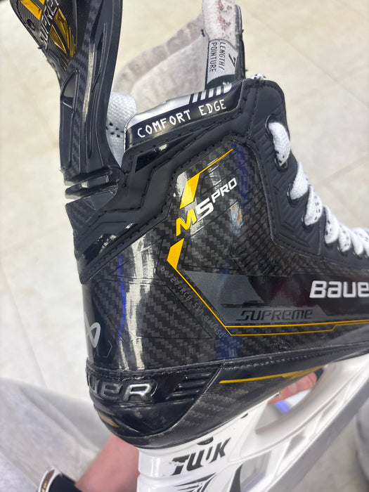 Used Bauer Supreme M5 Pro Senior Size 7 Fit 1