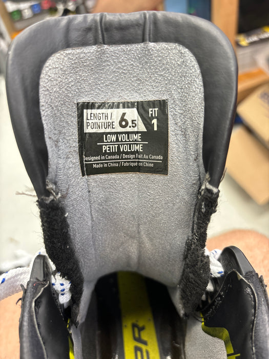 Used Bauer Vapor Hyp2rlite Size 6.5 Fit 1 Skates