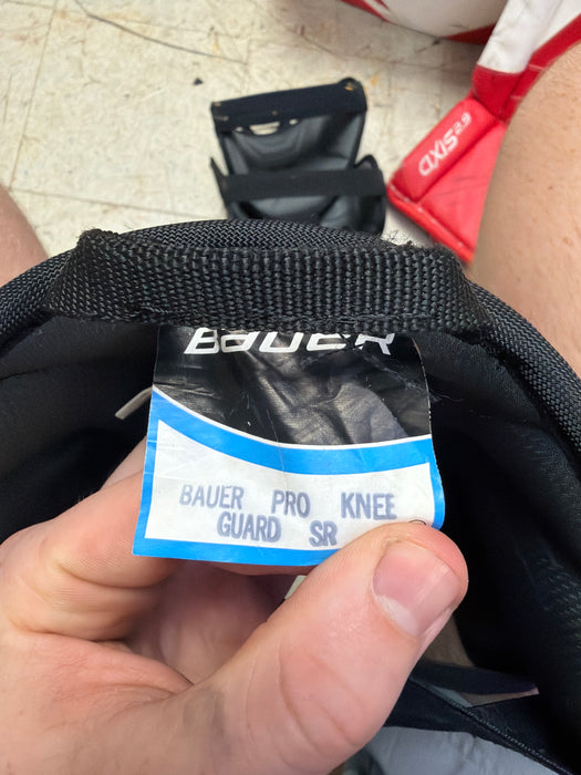 Used Bauer Pro Senior Knee Guards