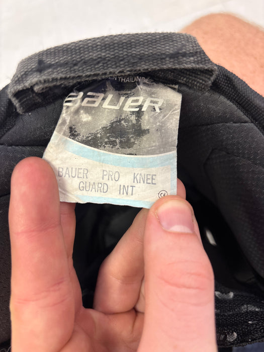 Used Bauer Pro Intermediate Knee Guards