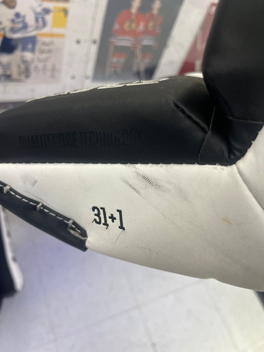 Used CCM EFlex 6.9 31+1 Goal Pads