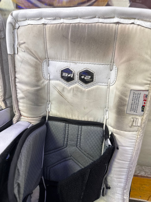 Used Vaughn Velocity VE8 Pro 34+2” Goalie Leg Pads