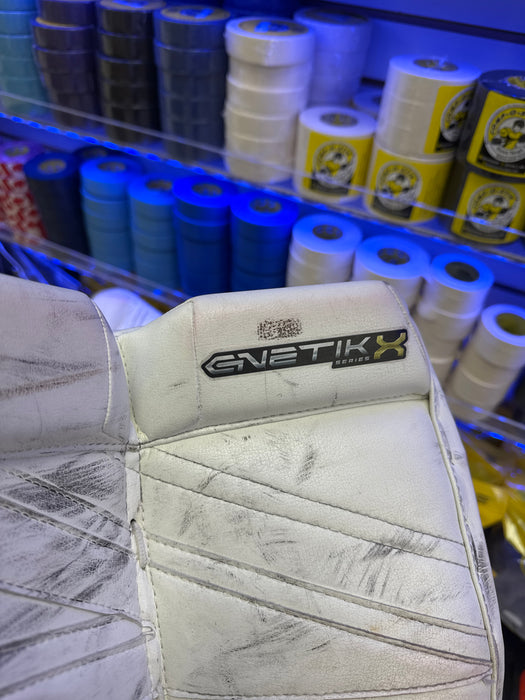 Used Brian’s Gnetik X 31+1” Goalie Pads