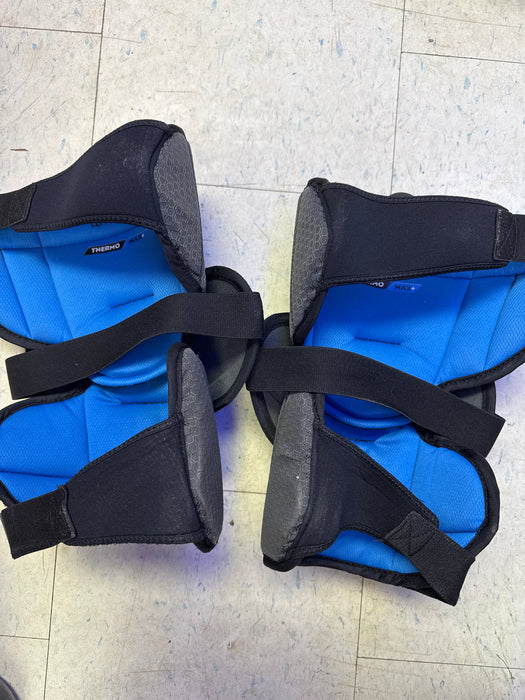 Used Bauer Elite Senior Knee Guards