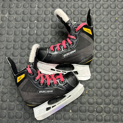 Used Bauer Supreme 140 6Y Player Skates