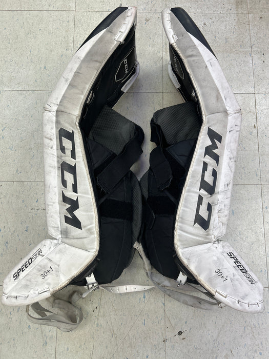 Used CCM EFlex 4.5 Junior Goal Pads