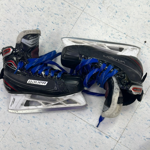 Used Bauer Vapor X700 Size 2 Goal Skates