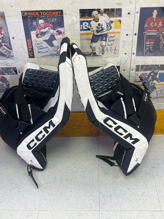Used CCM EFlex 6.9 31+1 Goal Pads