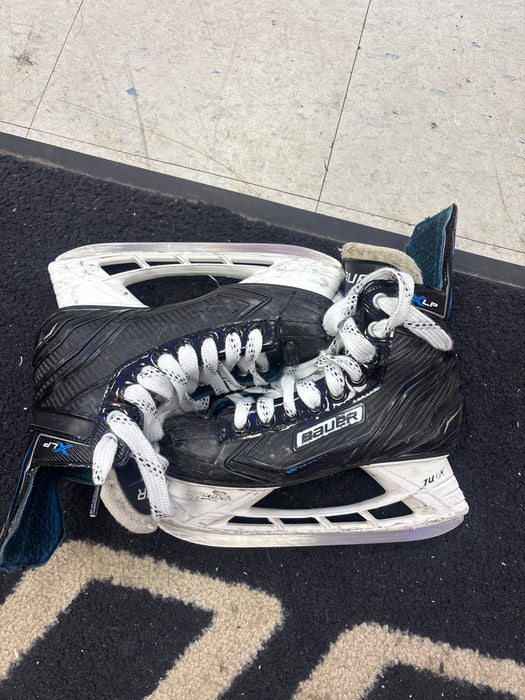 Used Bauer XLP Size 4.0 Skates