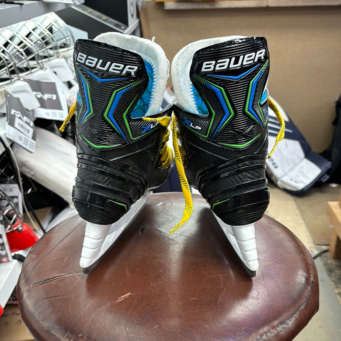 Used Bauer XLP Size 1.0 Junior Skates