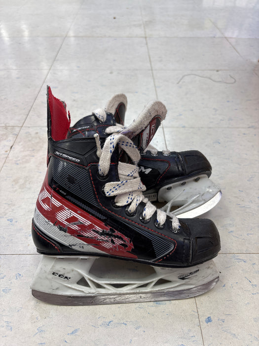 Used CCM JetSpeed FT485 Youth 12.5 Skates