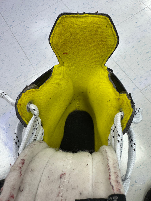 Used Bauer Supreme 3S Skates Youth 11.0