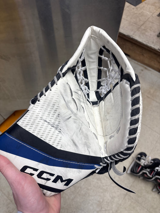 Used CCM YTFlex 3 Youth Catcher and Blocker Set