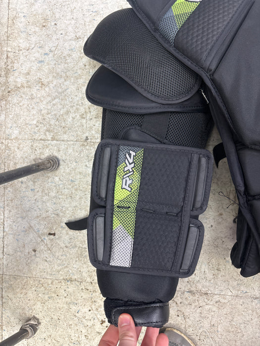 Used Warrior Ritual X4 Pro Senior Small Chest Protector
