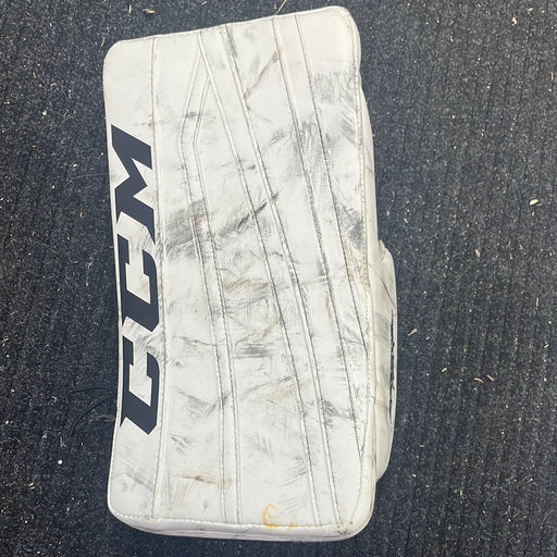 Used CCM Extreme Flex 860 Senior Blocker