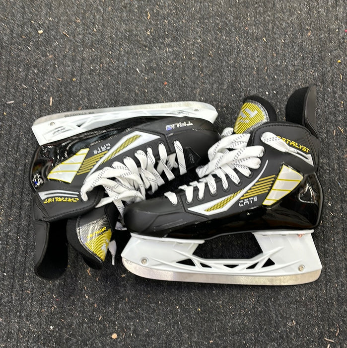 True Catalyst 5 Senior Size 11 Skates