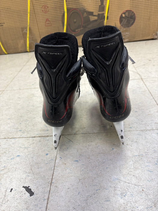 Used CCM JetSpeed FT890 Size 3.5 Regular Skates