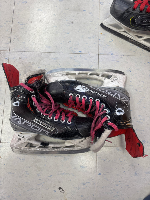 Used Bauer Vapor x3.7 Size 4.0D Skates