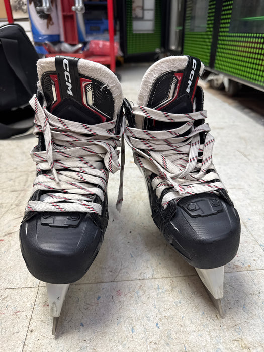 Used CCM EFLEX 6.9 Goal Skates Size 3.0