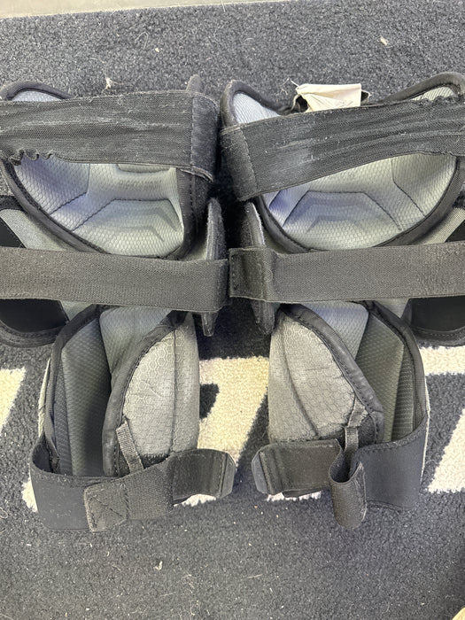 Used Bauer Pro Intermediate Knee Guards