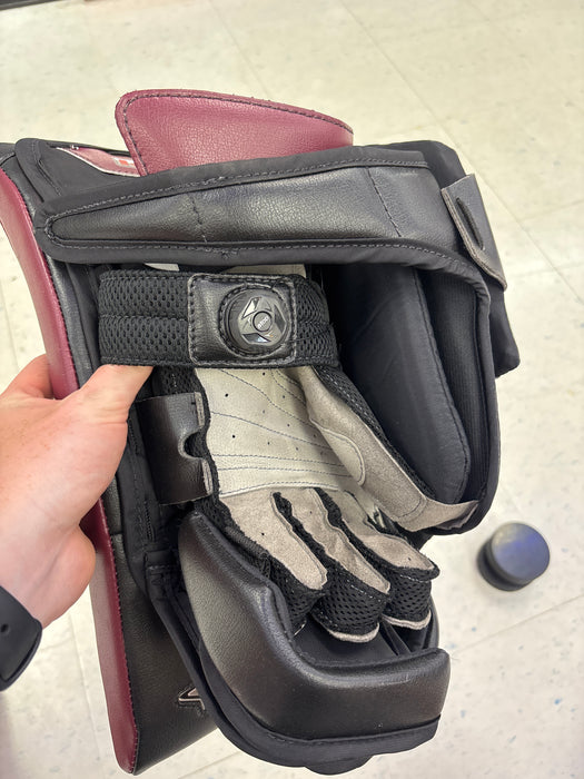 Demo Brian’s Iconik Senior Full Right Catcher and Blocker Set