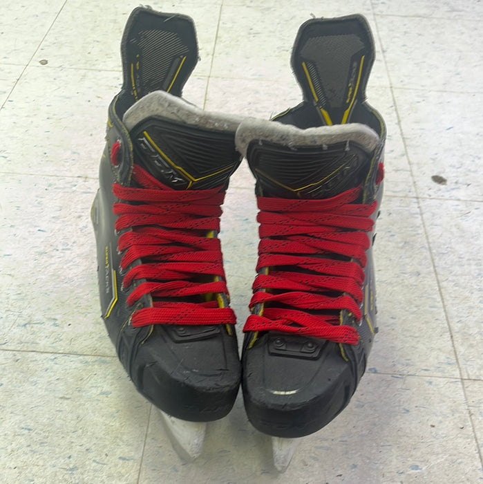 Used CCM SuperTacks 9370 Size 7.5 Player Skates