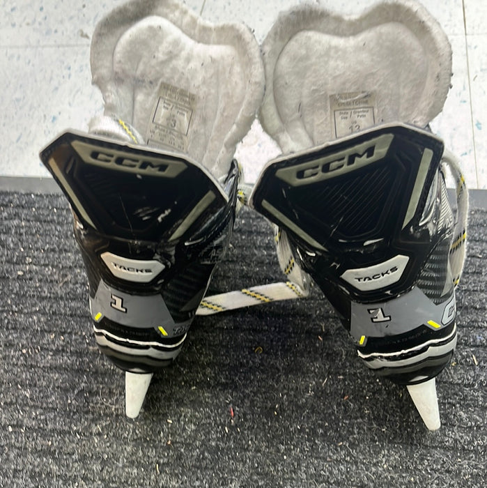 Used CCM Tacks AS-V Size 13 Youth Player Skates