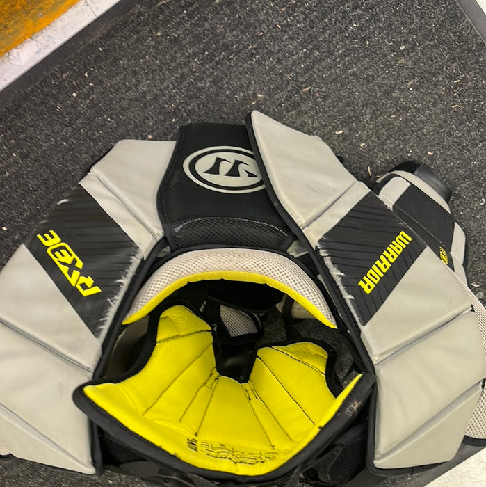 Used Warrior RX3 E Senior Medium Chest Protector