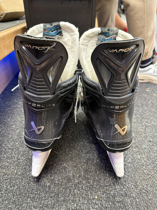 Used Bauer Vapor Hyperlite 2 Size 8.5 Fit 2 Skates