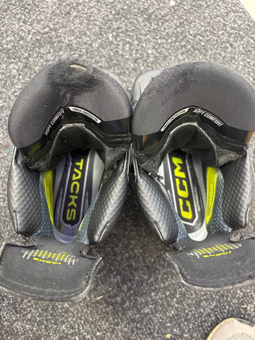Used CCM Tacks XF Pro Size 6.5R Skates