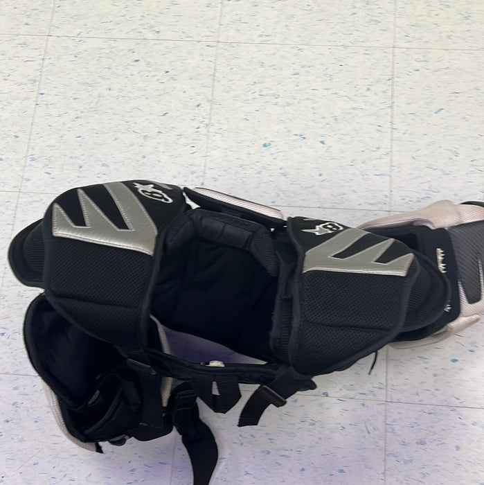 Used Brian’s Subzero Junior Medium Chest Protector