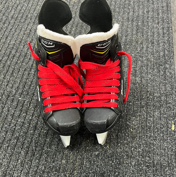 Used CCM Tacks 2052 Size 1 Player Skates