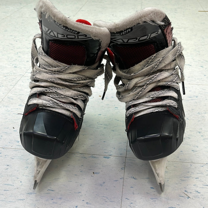 Used Bauer Vapor X2.7 Size 2.5 Goal Skates