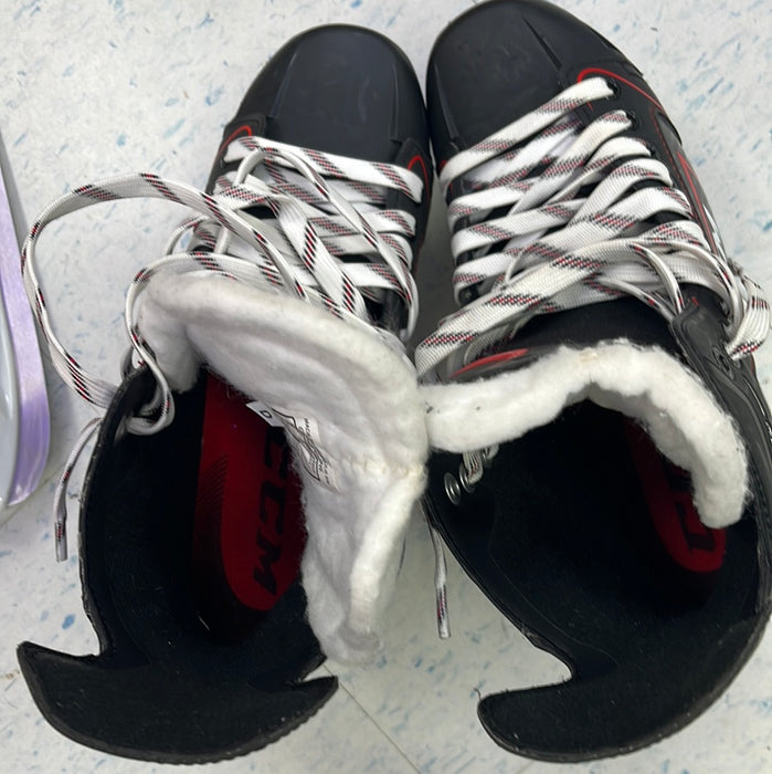 Used CCM JetSpeed FT 360 Size 9 Player Skates