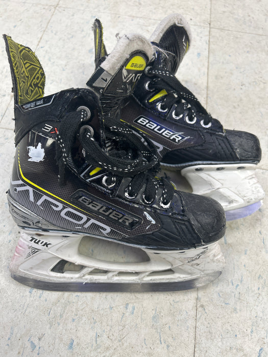 Used Bauer Vapor 3X Player Skates Size 1D